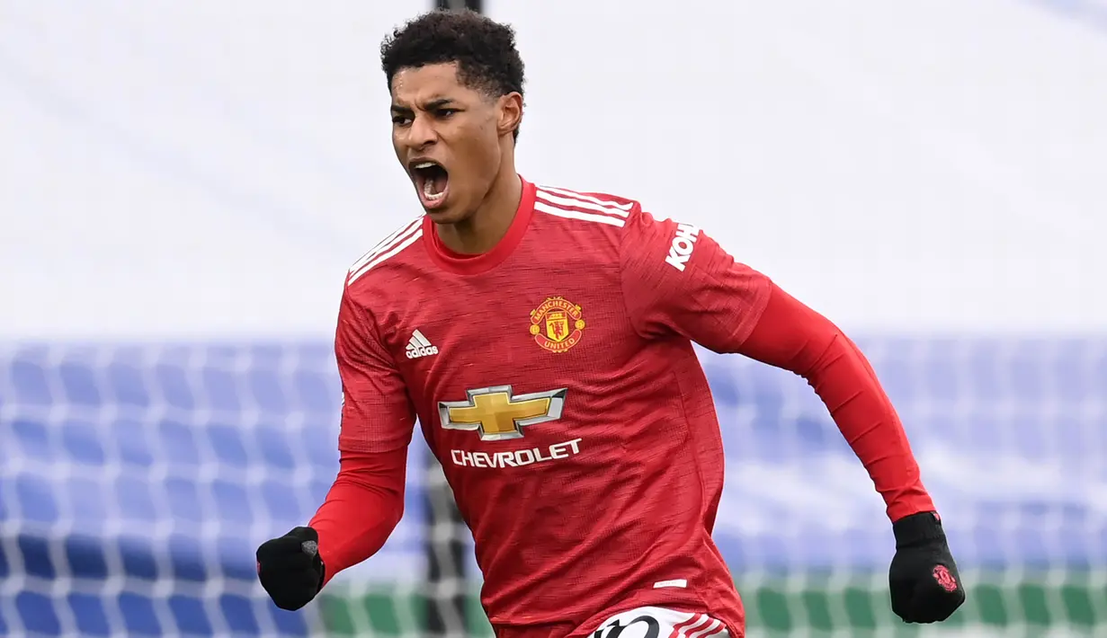 Marcus Rashford - Kali ini giliran Rashford yang mampu menorehkan hattrick untuk Setan Merah. Momen tersebut terjadi di laga babak grup Liga Champions menghadapi RB Leipzig. Rashford yang masuk sebagai pemain pengganti sukses mencetak hattrick di menit 74, 78, serta 92. (AFP/Pool/Michael Regan)