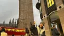 "Free time in London." tulis anggota tertua BLACKPINK itu pada caption postingan foto-foto di London. (FOTO: instagram.com/sooyaaa__/)