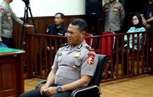 Tangis Kompol Cosmas Pecah Usai Dipecat Polri, Baru Tahu Affan Kurniawan Terlindas dari Video Viral di Medsos