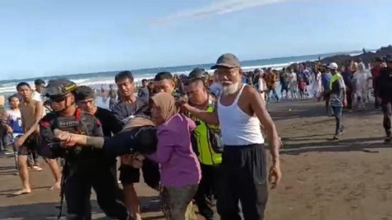 Wisatawan Asal Bogor Tewas Tenggelam di Pantai Tasikmalaya Saat Selamatkan Anak Kecil