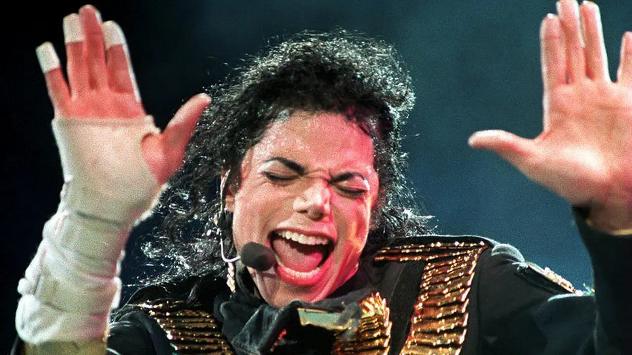 [Bintang] Michael Jackson