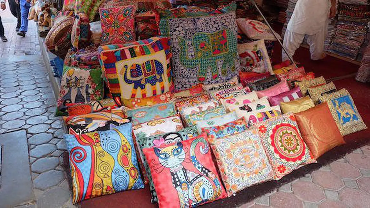 Souk Dubai (Foto Copyright Amelia Ayu Kinanti-Vemale.com)