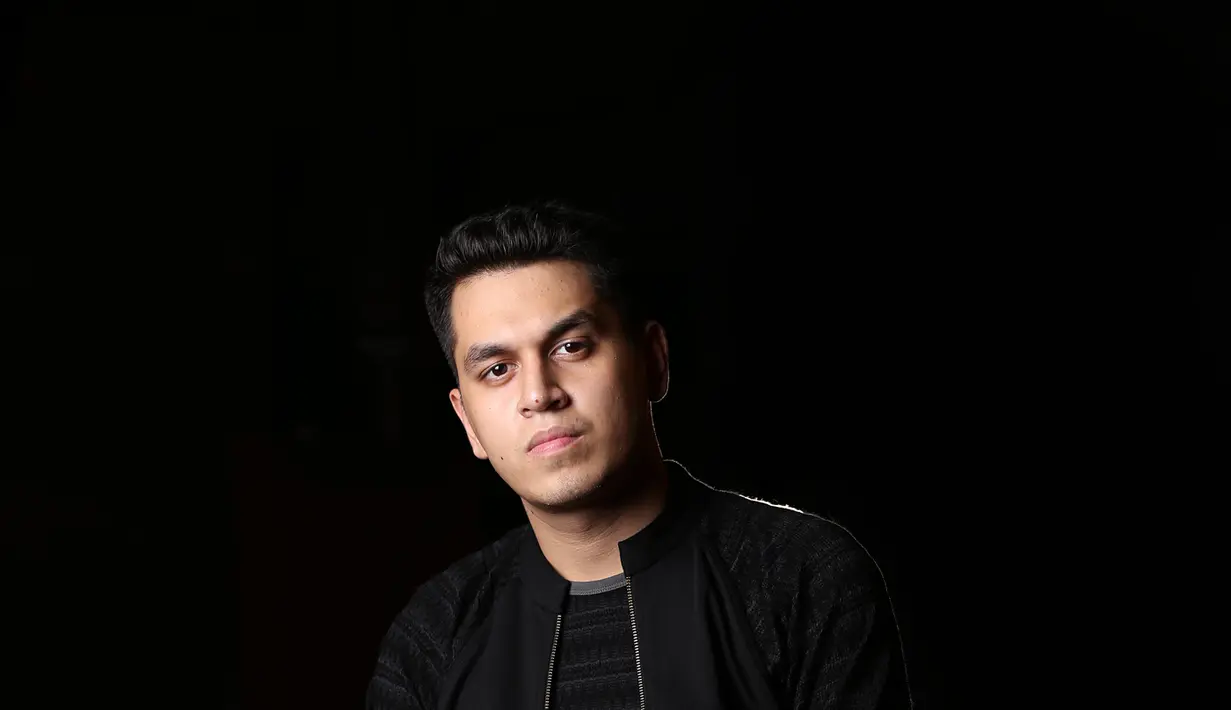 Kevin Julio. (Wardrobe by Isis, foto Galih W. Satria/Bintang.com)