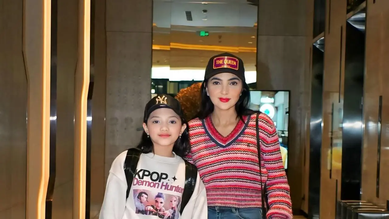 Gaya Liburan Ashanty di China, Tampil Bak ABG dan Kompak Bareng Arsy