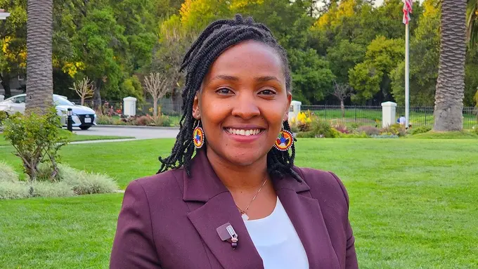 Elizabeth Wanjiru Wathuti aktivis lingkungan