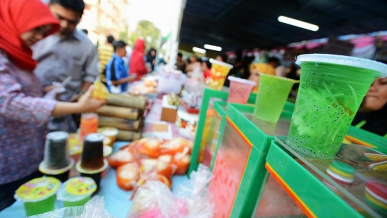 Berburu kuliner Ramadan di pasar takjil Benhil
