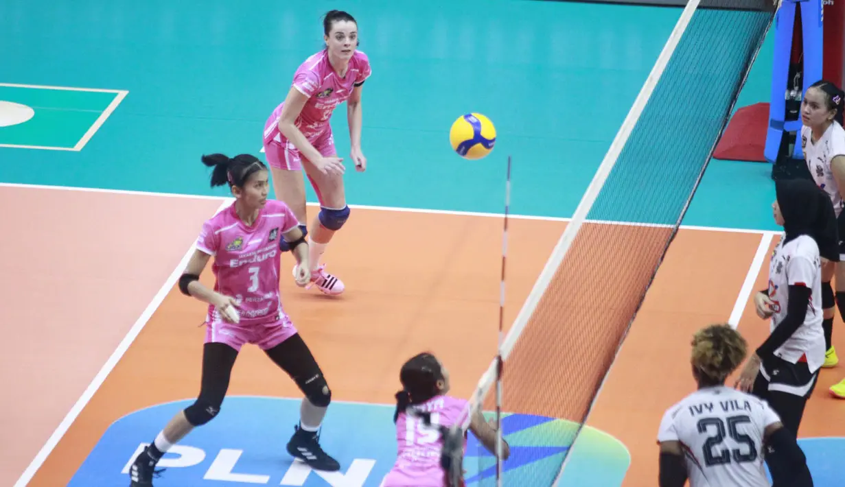 Sedangkan tiga kekalahan Pertamina diderita masing-masing dari Jakarta Livin Mandiri 2-3, Gresik Petrokimia Pupuk Indonesia 0-3, dan Jakarta Popsivo Polwan 1-3. (Dok. PBVSI)