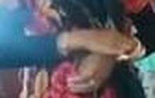 Pakai Gelang dan Cincin Emas, Ibu Ini Disoraki Saat akan Ambil Bantuan