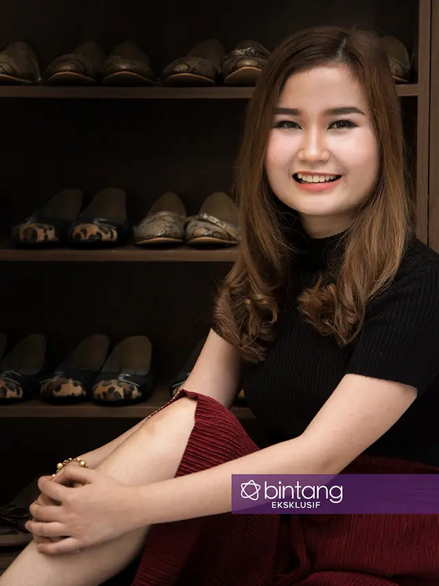 [Bintang] Eksklusif Valentina Meiliyana, Sukses Jadi Pengusaha Sepatu