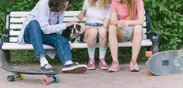 Banyak anak remaja sebenarnya masih membutuhkan tempat untuk bercerita (Sumber: Pexels.com)