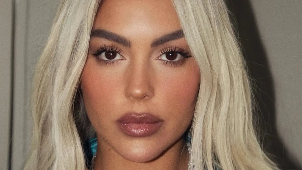 Sempat Dikira Kim Kardashian, Georgina Rodriguez Tampil Manglingi dengan Rambut Platinum di Festival Film Cannes 2026