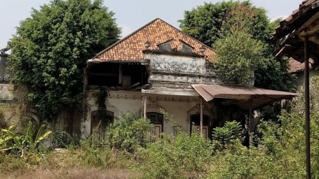 Potret Terkini Gedung CTN Lamongan, Dulu Bangunan Megah Kini Terkesan Kumuh dan Terbengkalai
