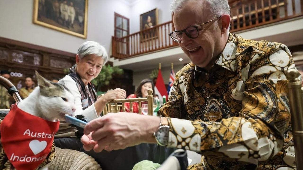 VIDEO: Momen Aura Bahagia Prabowo Terpancar Makan Malam Bareng PM Australia, Bobby Terima Hadiah Istimewa