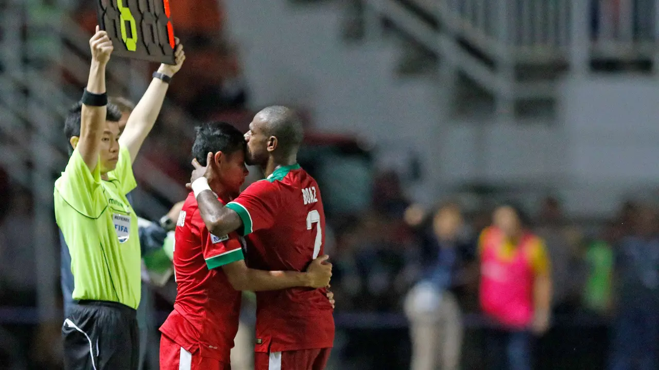 Boaz Solossa dan Evan Dimas