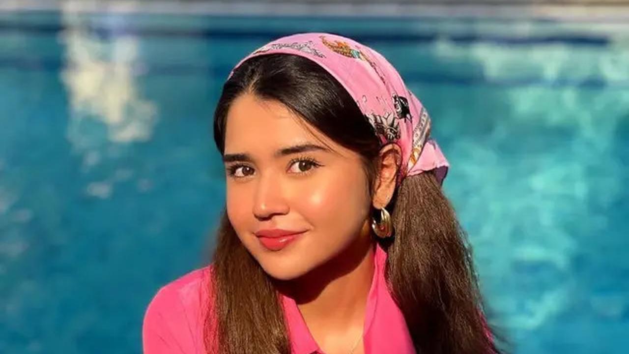 5 Potret Azella Alhamid Pemeran Pertiwi di Sinetron PPT Jilid 18, Cucu Elvy Sukaesih
