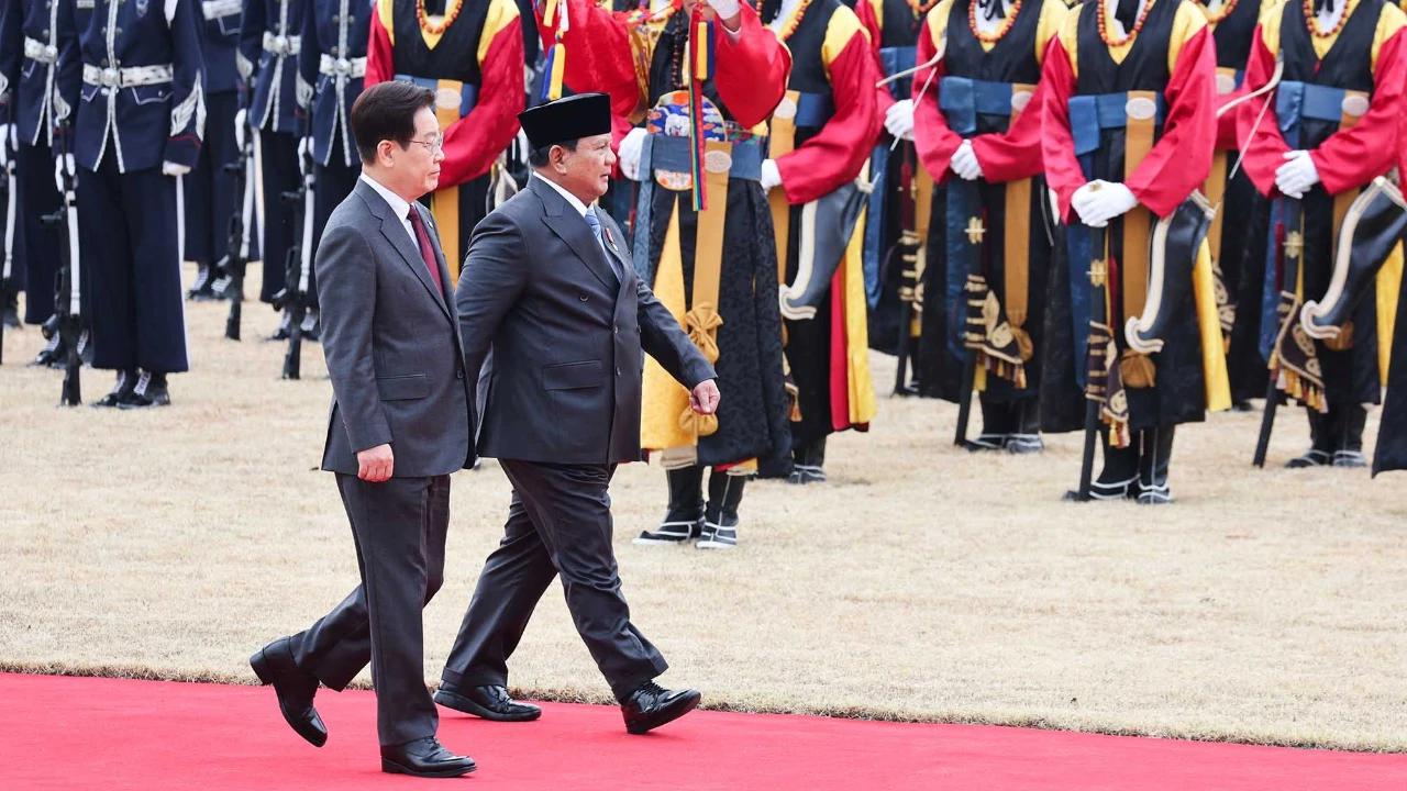 FOTO: Presiden Prabowo Gelar Pertemuan Tingkat Tinggi dengan Presiden Korea Selatan