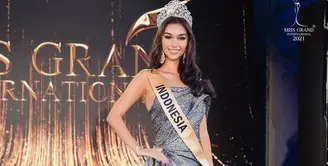 Sophia Rogan melanjutkan tongkat estafet dari Aura Kharisma dan mewakili Indonesia di ajang Miss Grand Internasional yang akan dilangsungkan di Bangkok pada 4 Desember 2021 mendatang. (Instagram/thesophiarogan).