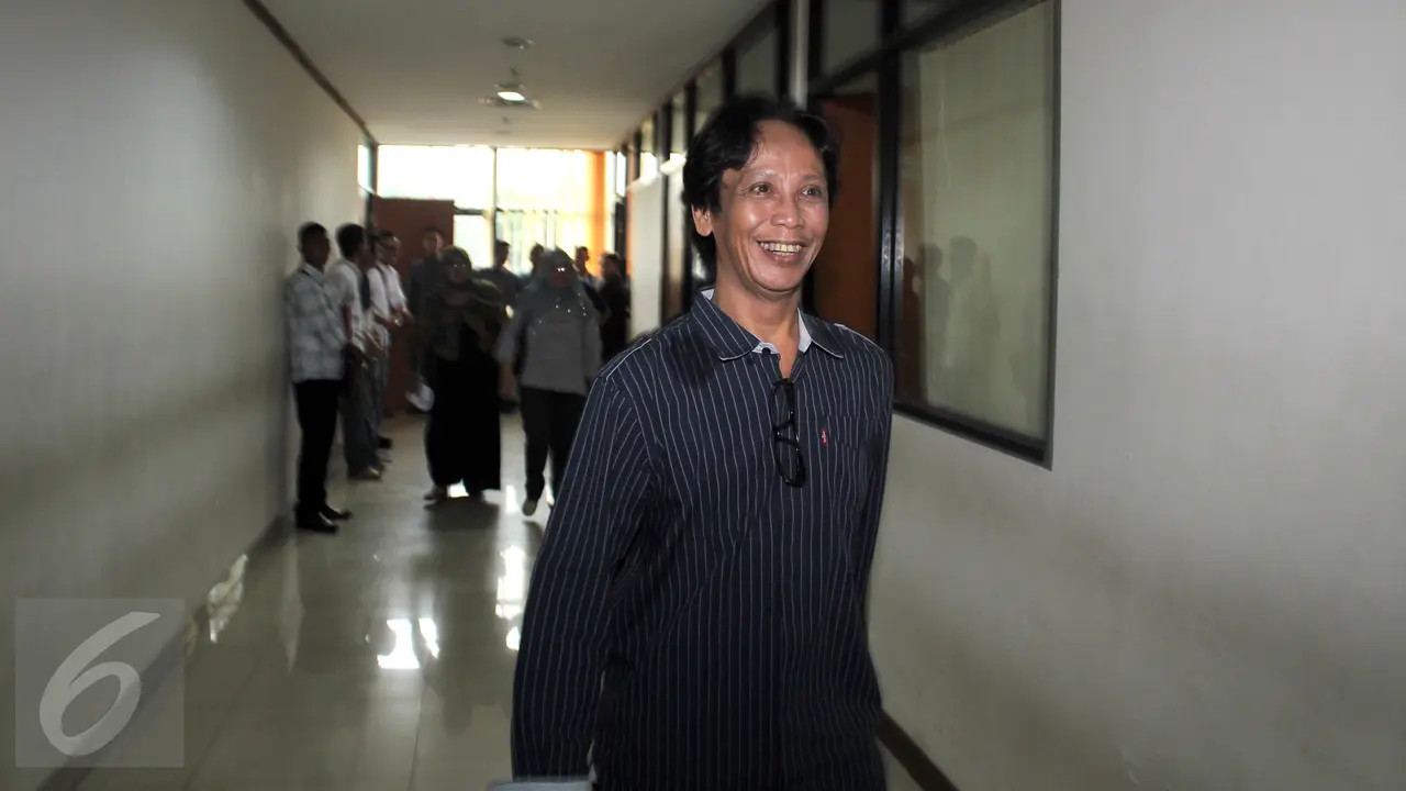 20150820-Jalani Sidang Perdana, Komedian Mandra Pasrah-Jakarta