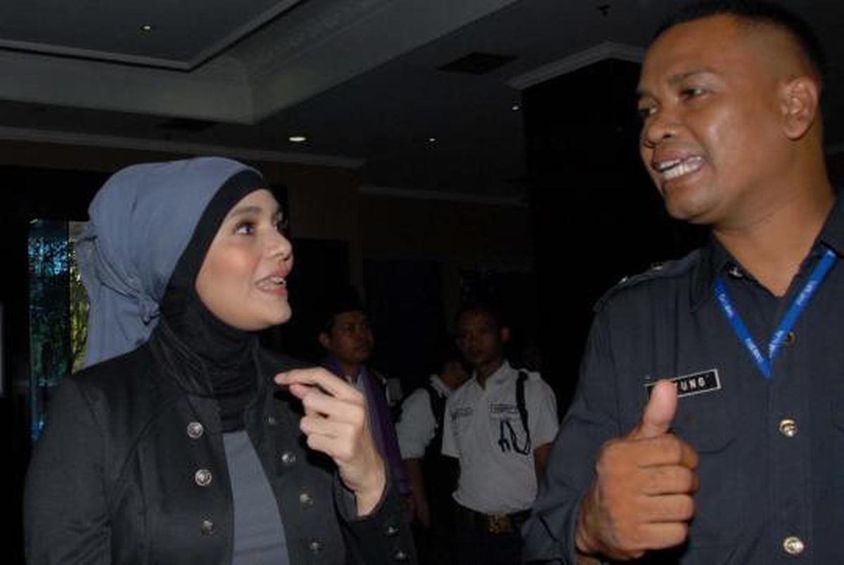 Lula Kamal jenguk Raffi di BNN