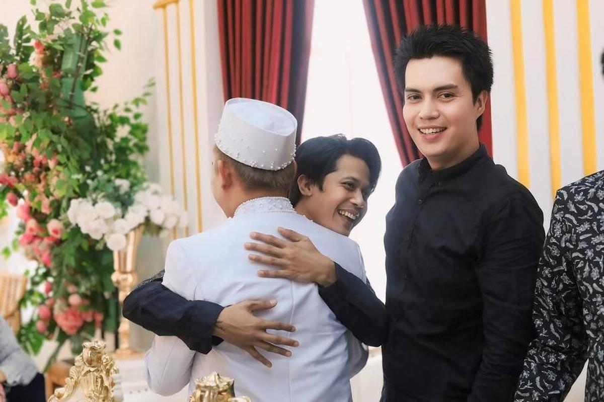 "Puncak tertinggi pencapaian manusia adalah ketika mendapatkan hati yang diridhoi Allah," imbuhnya.