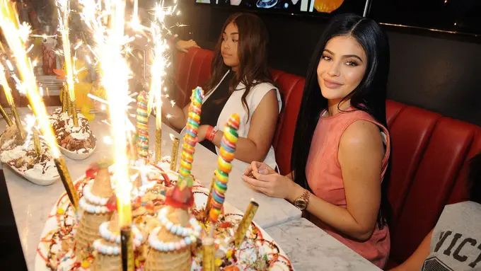 [Bintang] Kylie Jenner