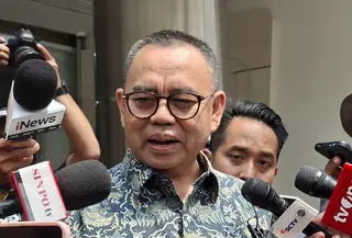 Sudirman Said Usai Diperiksa Terkait Kasus Korupsi Petral (Winda Nelfira/Liputan6.com)