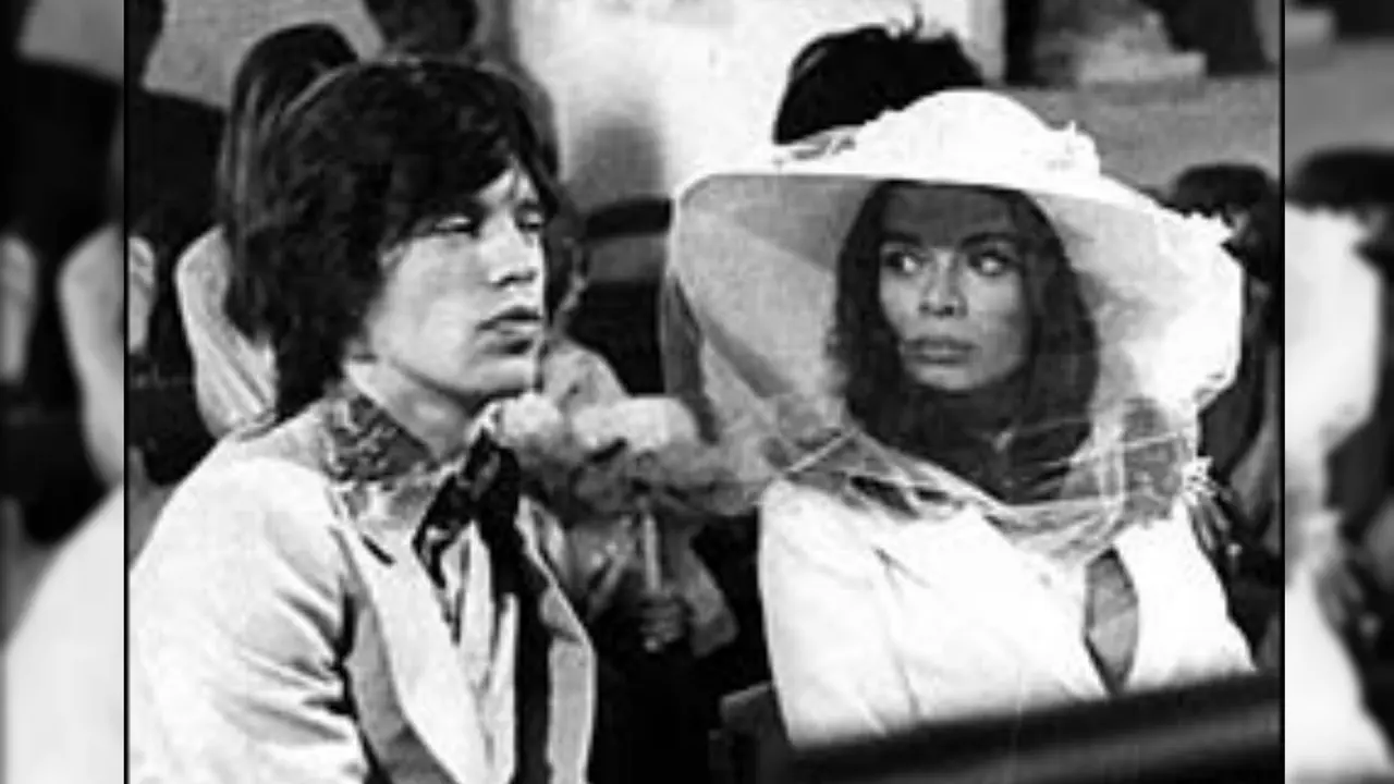 Vokalis Rolling Stones Mick Jagger and Bianca menikah di St Anne, St Tropez. (AP)