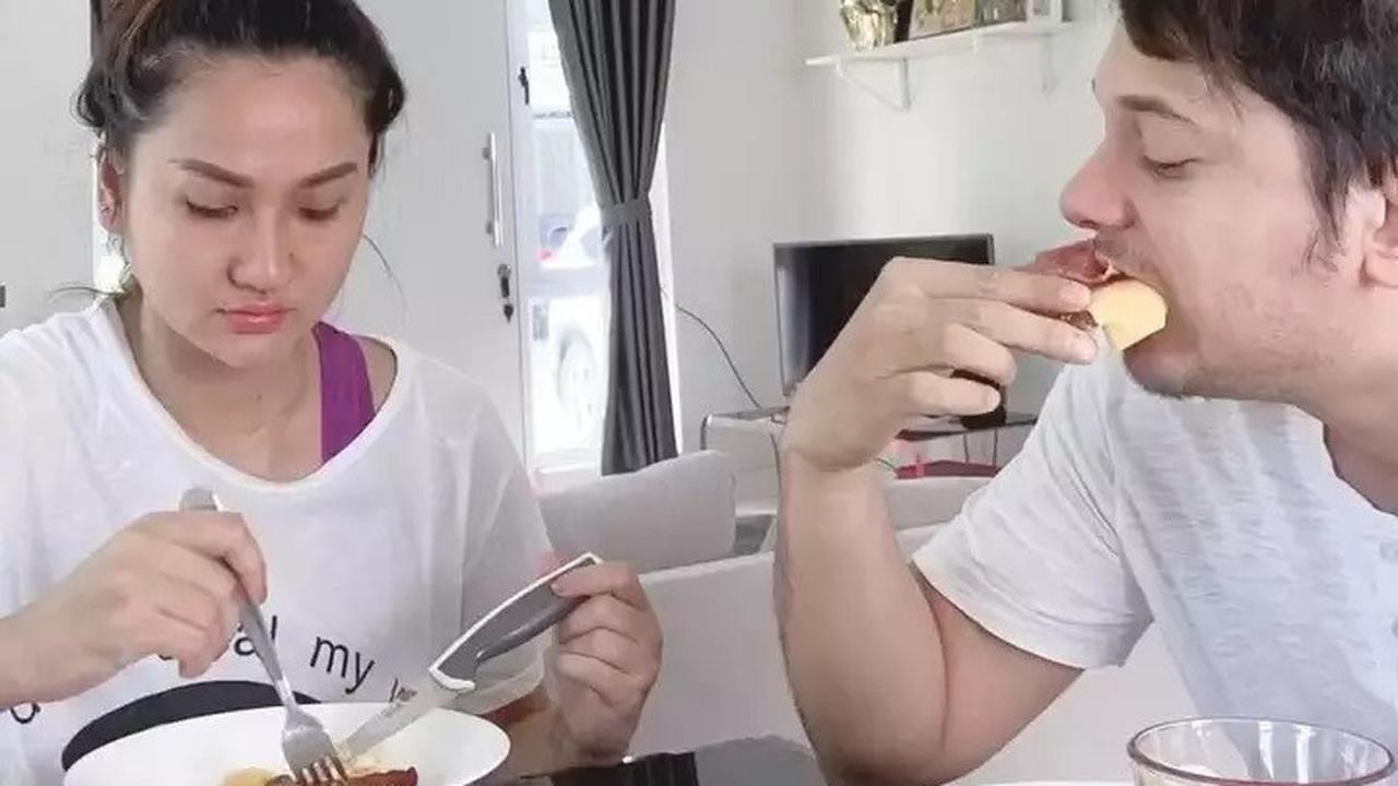 Mengintip Rumah Minimalis Andrew Andika yang Punya Ruang Khusus Olahraga