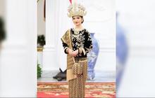 Potret Selvi Ananda saat Hadir di Upacara Kemerdekaan RI di Jakarta, Penampilan Ibu Wakil Presiden Terpilih Cantik dan Anggun