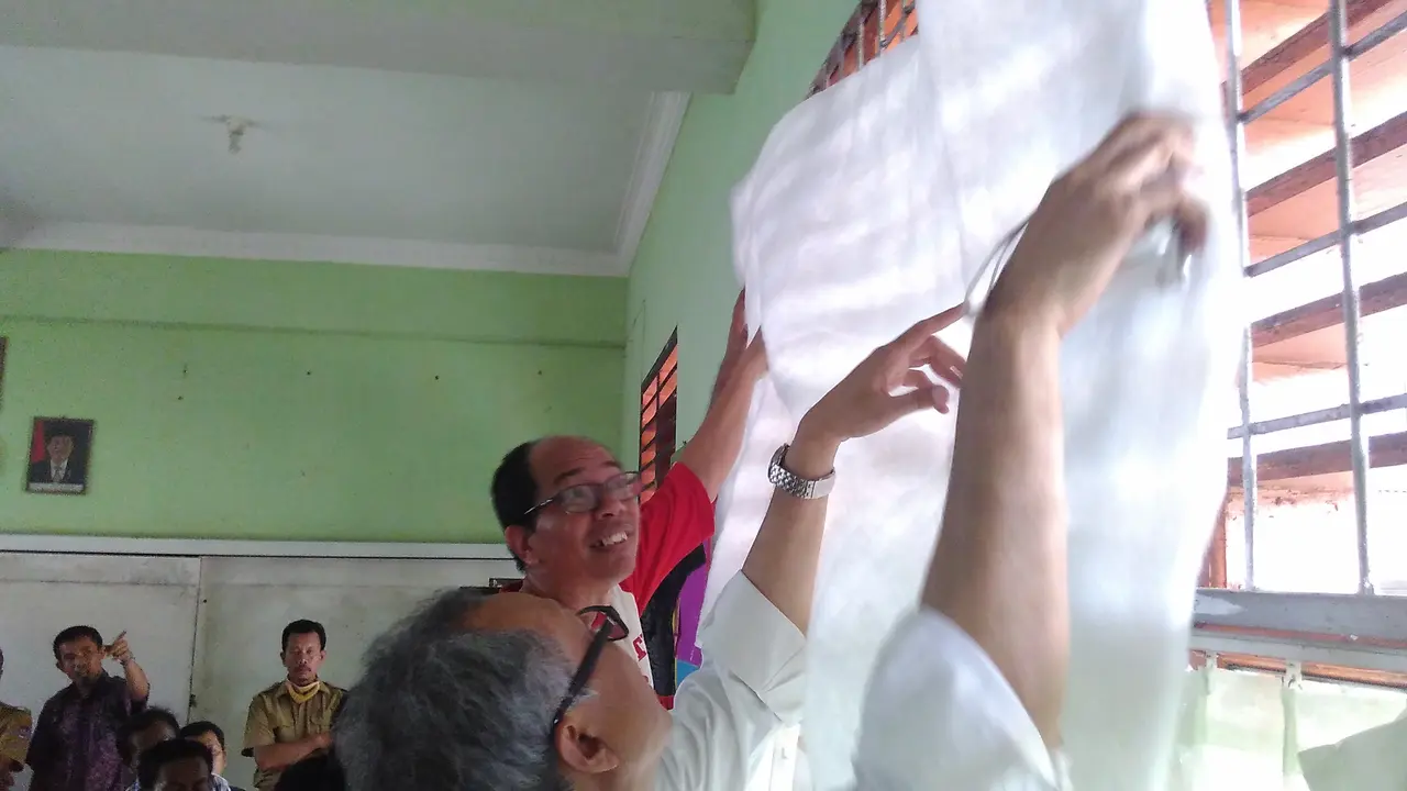 Membuat bungker perlindungan asap