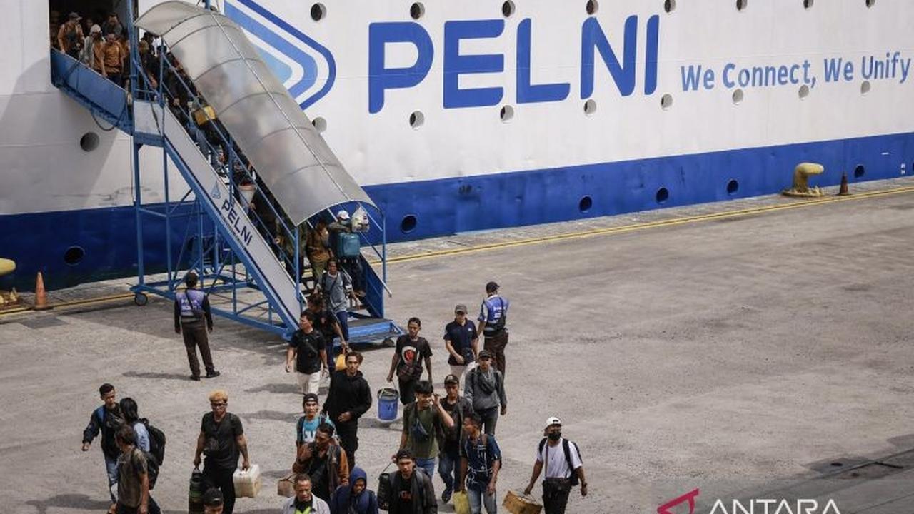 Penumpang Kapal Nataru Priok Naik 10 Persen, Transportasi Laut Aman Terkendali