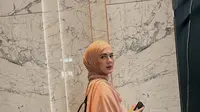 Top 3 Islami: Busana Islami Paula Verhoeven yang Mencuri Perhatian, Teks Khutbah Jumat Syawal April 2025