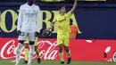 Gelandang Villarreal, Gerard Moreno berselebrasi usai mencetak gol lewat penalti ke gawang Real Madrid selama pertandingan lanjutan La Liga Spanyol di Estadio De La Ceramica di Villareal, Spanyol, Sabtu (7/1/2023). Kemenangan ini mengantar Villarreal naik ke peringkat lima usai mengoleksi 27 poin. (AP Photo/Alberto Saiz)