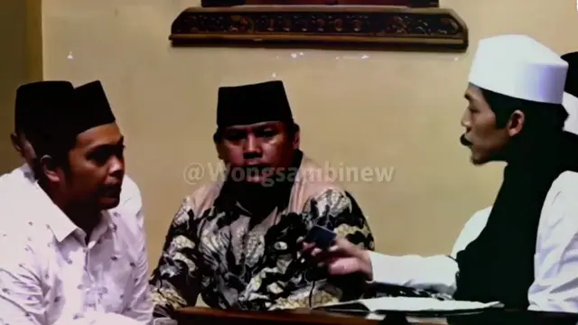 Firman masuk Islam dibimbing Gus Iqdam (SS: YT Wong Sambi New)