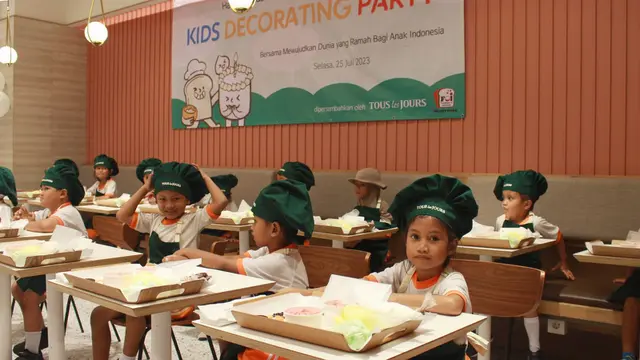 Rayakan Hari Anak Nasional, Anak-Anak PAUD Kemuning 16, Tanah Abang Ikuti Kelas Dekorasi Cupcake
