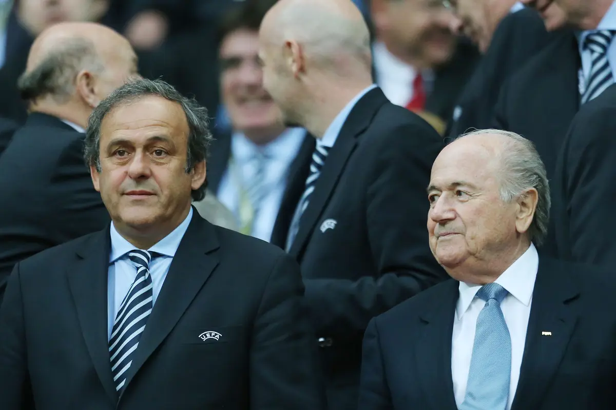 Michel Platini dan Sepp Blatter