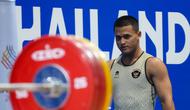 Rizki Juniansyah saat meraih medali emas di ajang SEA Games 2025. (NOC Indonesia)