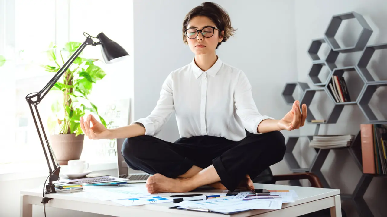 Rahasia Gen Z Hindari Burnout, Kerja Produktif Tanpa Mengorbankan Hidup Pribadi