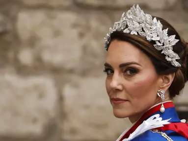 Princess of Wales, Kate Middleton tiba di Westminster Abbey di London  menjelang penobatan Raja Charles III dan Camilla, Sabtu (6/5/2023). (Photo by Odd ANDERSEN / AFP)