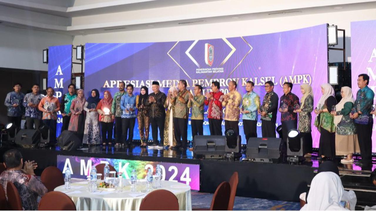 AMPK 2024, Pemprov Kalsel Beri Penghargaan Atas Kinerja SKPD, UPTD dan Diskominfo Kabupaten/Kota