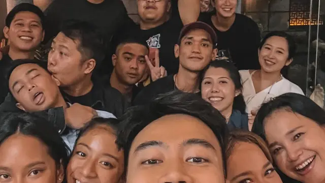 Potret Lawas Vidi Aldiano Bersama Sahabat Artis