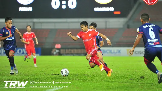 Pemain asal Indonesia yang memperkuat Kelantan FC di Malaysia, Natanael Siringoringo.
