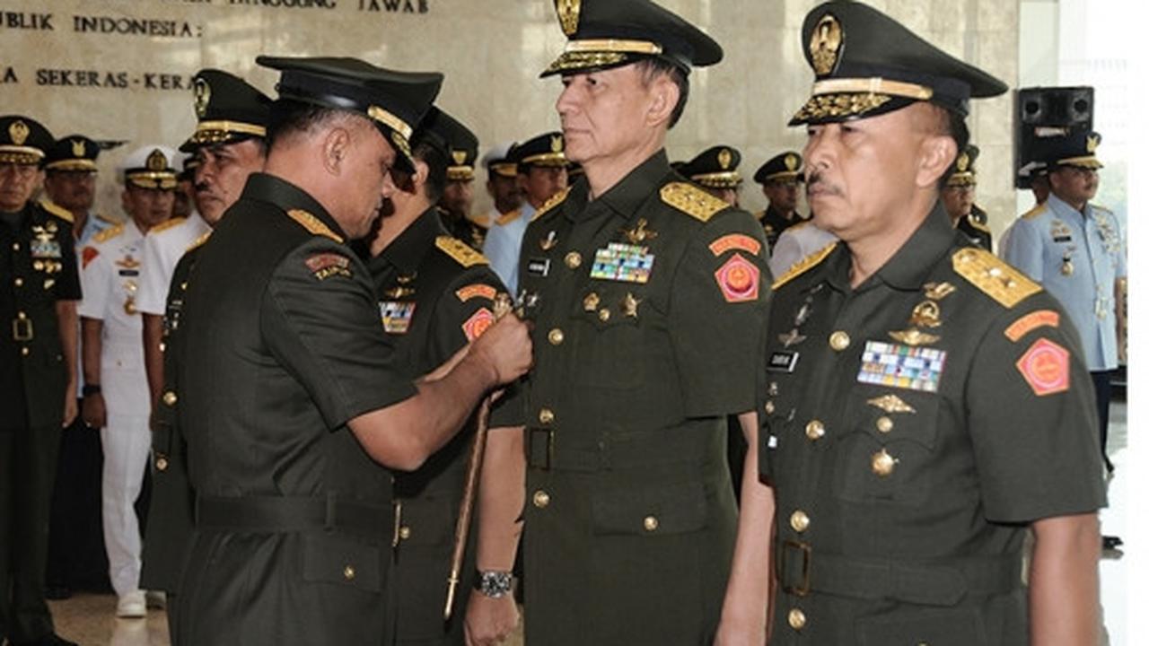 Jenderal Gatot pimpin Sertijab Aster Panglima TNI & Kapuspen TNI