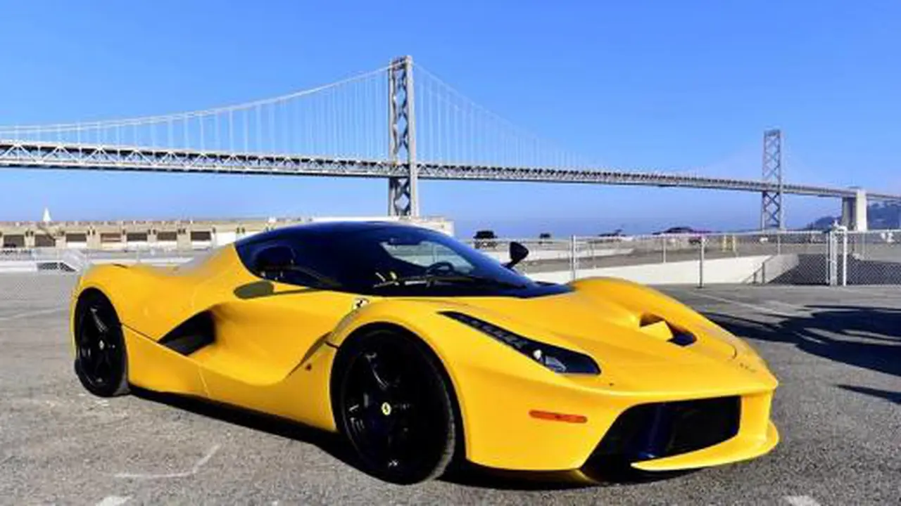 Beli Ferrari LaFerrari, Bos Google Pilih Warna Khusus