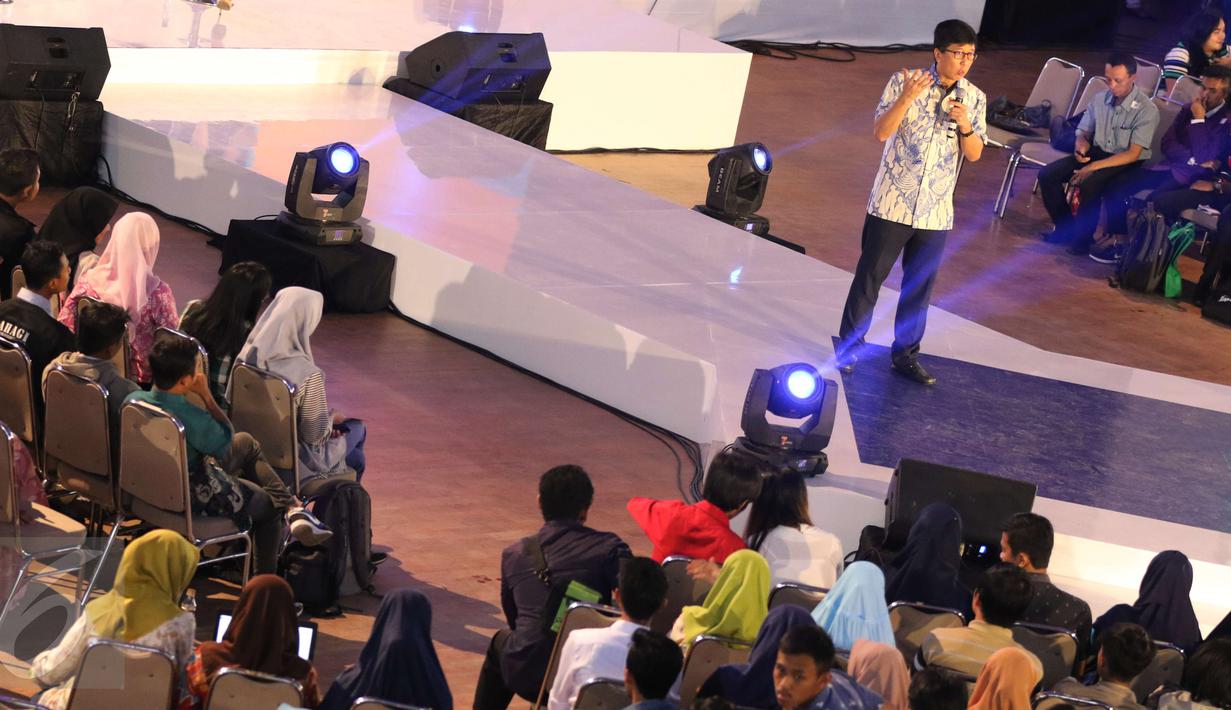 Suasana saat Emtek Goes to Campus (EGTC) 2017 di Malang Wakil Direktur Utama Emtek, Sutanto Hartono,menjadi pembicara, Jawa Timur, Rabu (3/5). (Liputan6.com/Helmi Afandi)