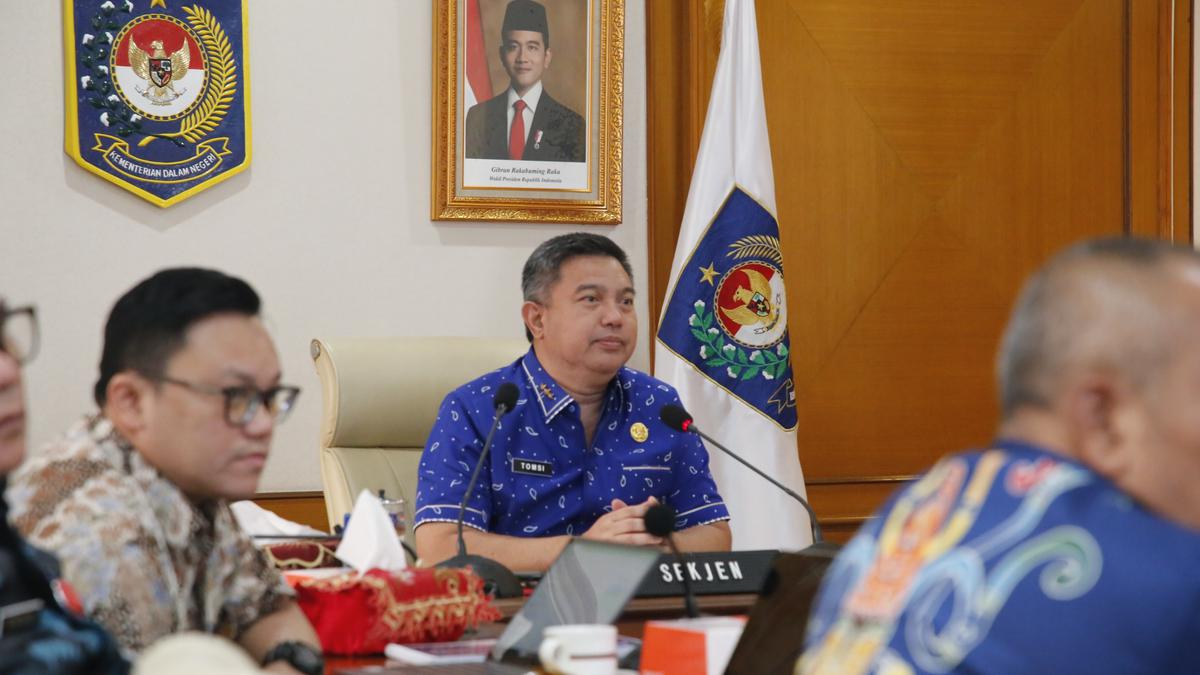 Sekjen Kemendagri Minta Pemda Tinjau Persiapan Gerakan Pangan Murah