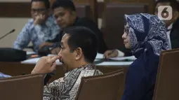 Presiden Direktur PT Angkasa Pura (AP) II, Muhammad Awaluddin (kedua kanan) saat menjadi saksi pada sidang lanjutan dugaan suap pengadaan Baggage Handling System (BHS) dengan terdakwa Andi Taswin Nur di Pengadilan Tipikor, Jakarta, Senin (18/11/2019). (Liputan6.com/Helmi Fithriansyah)
