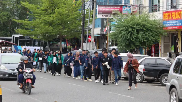 Mahasiswa dari sejumlah kampus di Banda Aceh mengikuti petilasan yang diinisiasi oleh KontraS Aceh, 15 Agustus 2023 (Liputan6.com/Rino Abonita)