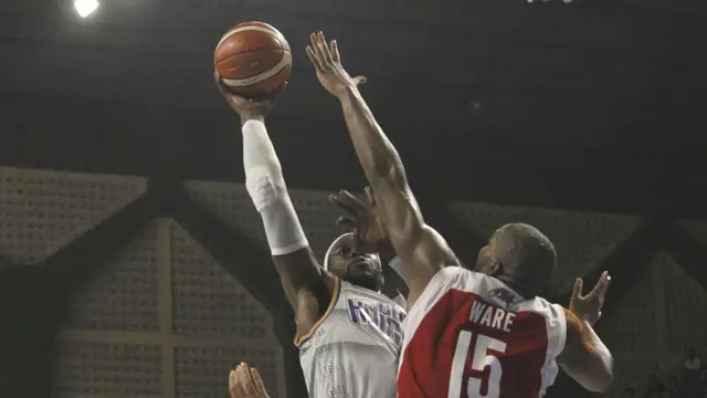 CLS Knights Surabaya Vs Satria Muda Jakarta