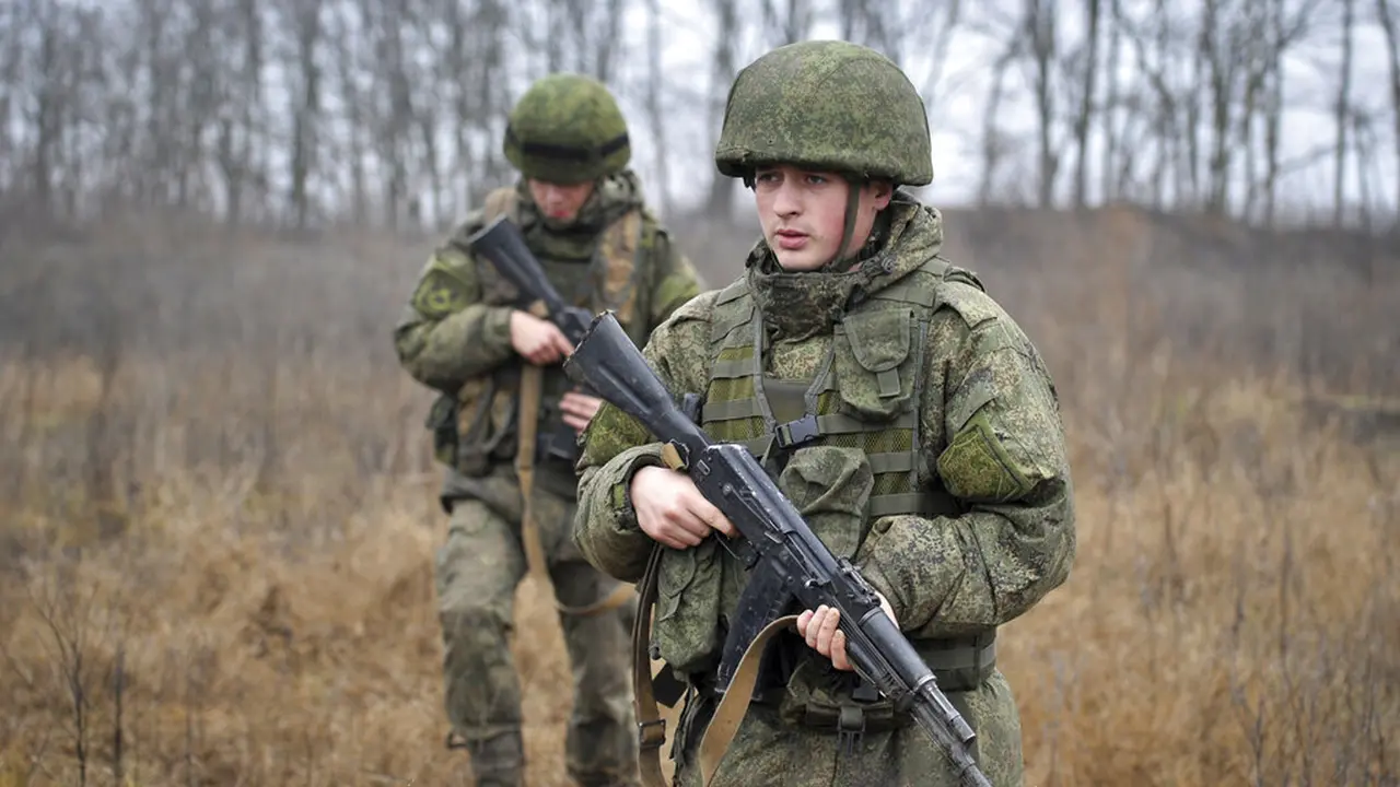 FOTO: Latihan Militer Rusia di Tengah Ketegangan dengan Ukraina